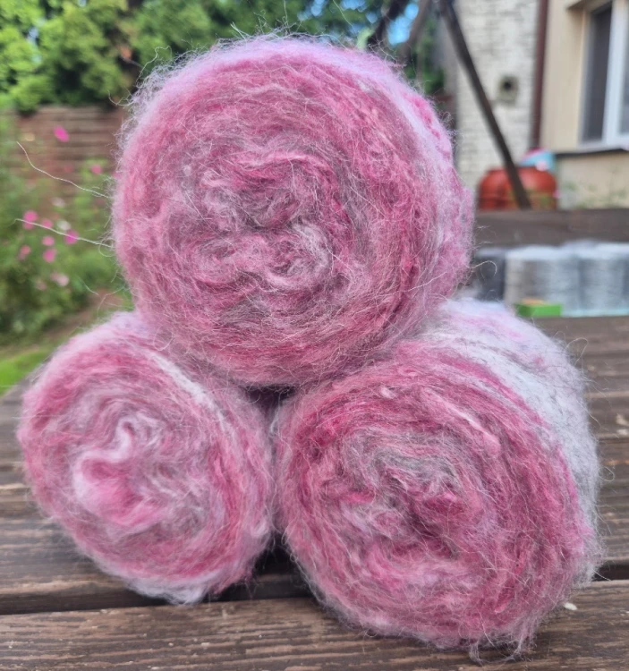 mohair róz.jpg